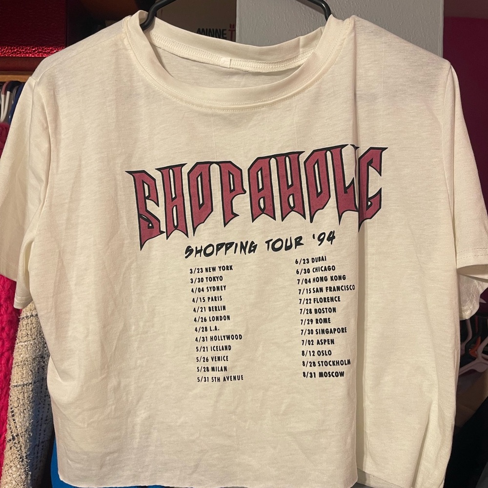 Shopaholic Graphic Tee - Cream